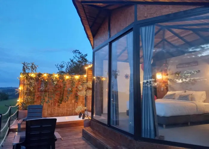 Tacuara House